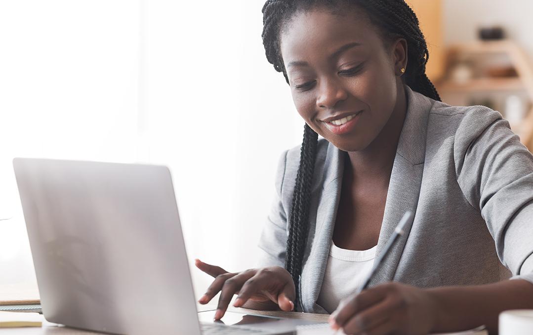 woman on laptop